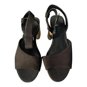 NWT Aerosoles Suede Cal Platform Heel Sandals Sz 8.5
